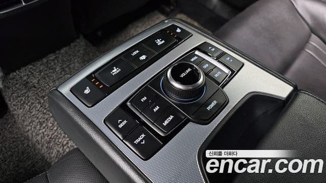 Genesis G80 Prestige, 2018 17