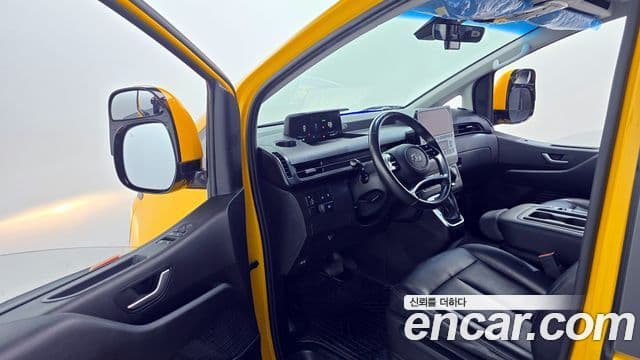 Hyundai Staria 11인승, 2022 10