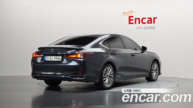 Lexus ES300h 7세대 Executive, 2022 2