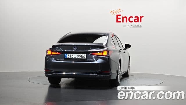 Lexus ES300h 7세대 Executive, 2022 4