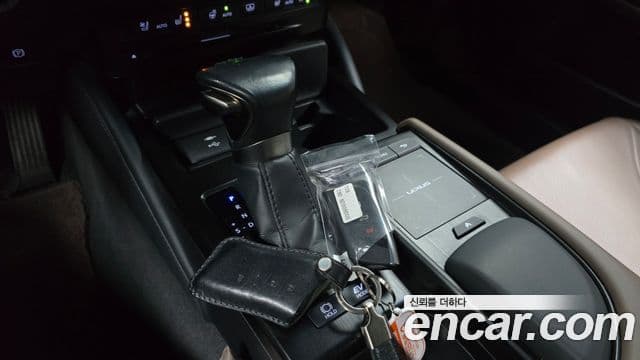 Lexus ES300h 7세대 Executive, 2022 9