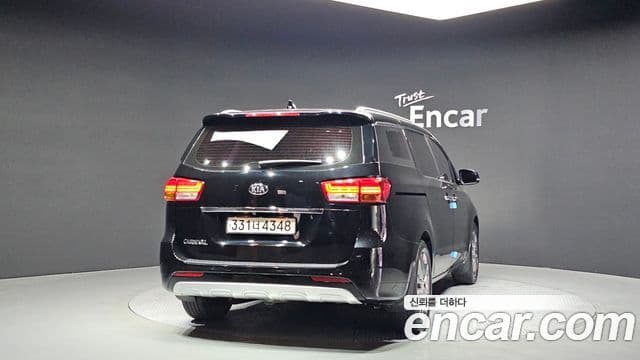 Kia All New Carnival Prestige, 2018 4
