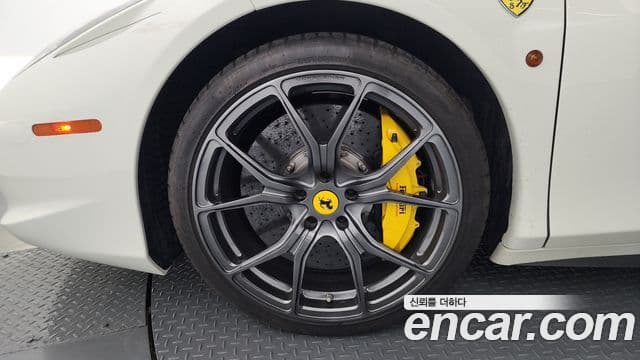 Ferrari 458 Spyder, 2012 все фото