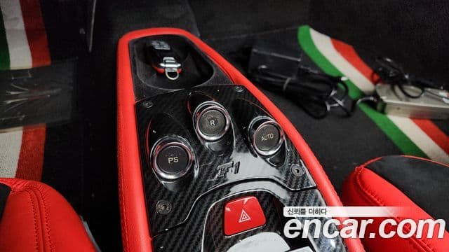 Ferrari 458 Spyder, 2012 9