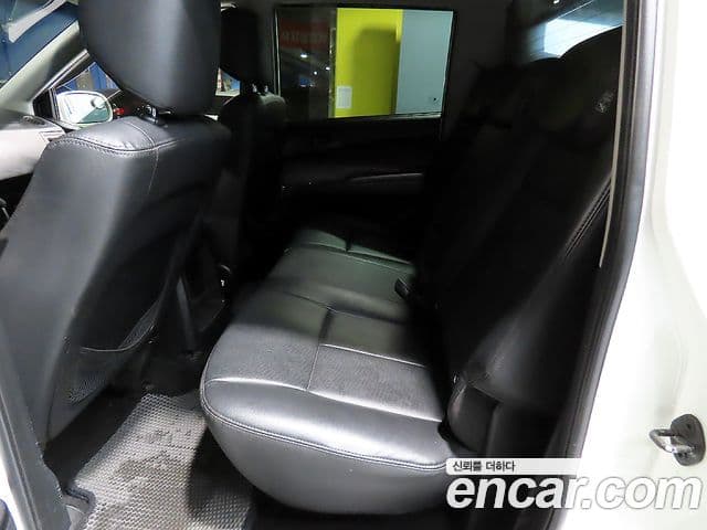 KG모빌리티(SsangYong) Korando Sport Fashion, 2015 17