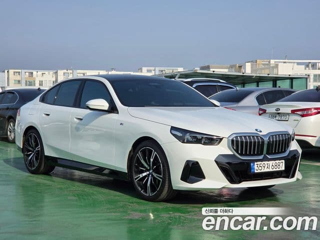 BMW 5시리즈 (G60) 530i xDrive M Sport, 2024 3