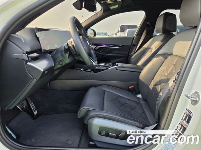 BMW 5시리즈 (G60) 530i xDrive M Sport, 2024 12
