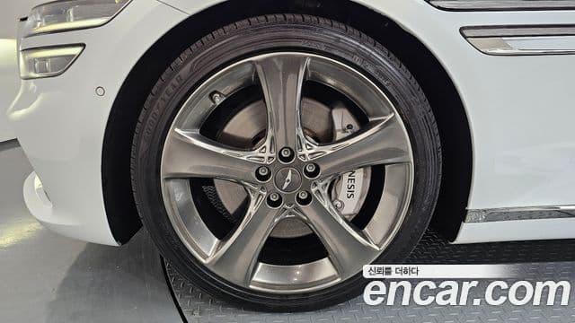 Genesis G80 (RG3) бензин 2.5 турбо AWD, 2022 все фото