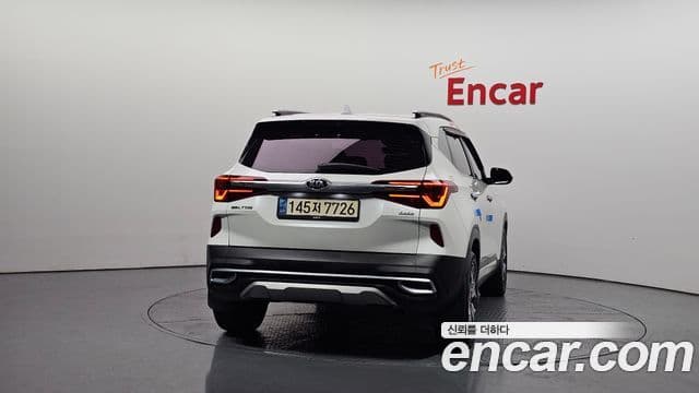 Kia Seltos Signature, 2022 4