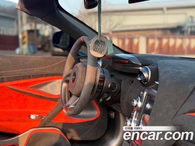 맥라렌 765LT 4.0 Spyder, 2022 12