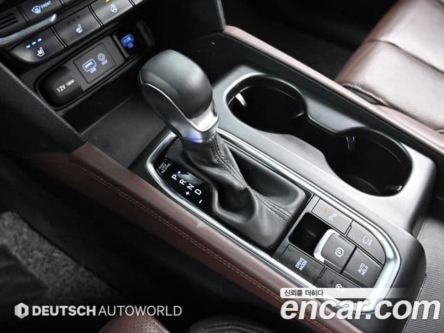 Hyundai Santa Fe TM Inspiration, 2019 9