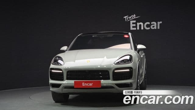 Porsche Cayenne (PO536) 3.0 E-гибрид купе Platinum Edition, 2023 3