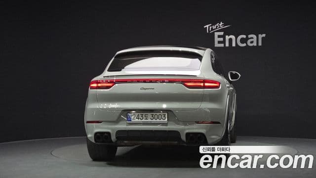 Porsche Cayenne (PO536) 3.0 E-гибрид купе Platinum Edition, 2023 4