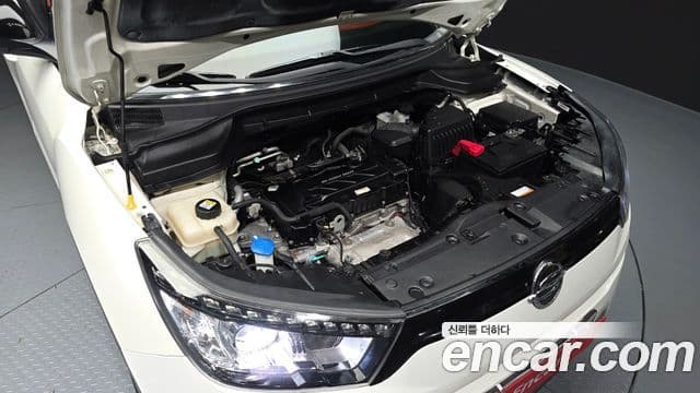 KG모빌리티(SsangYong) Tivoli топовая версия, 2015 6