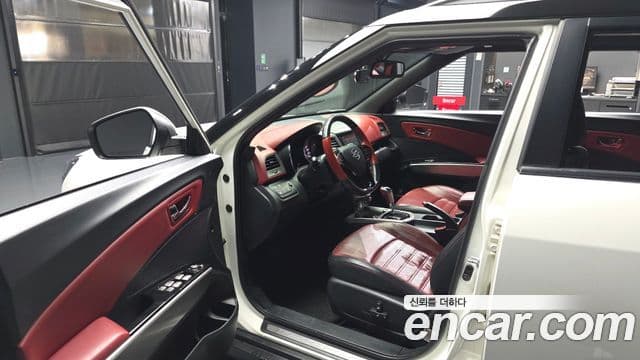 KG모빌리티(SsangYong) Tivoli топовая версия, 2015 10