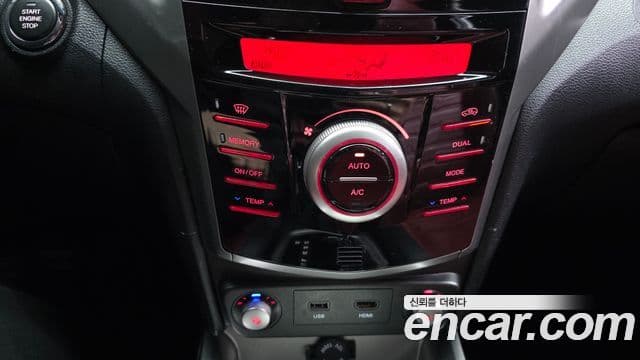 KG모빌리티(SsangYong) Tivoli топовая версия, 2015 16