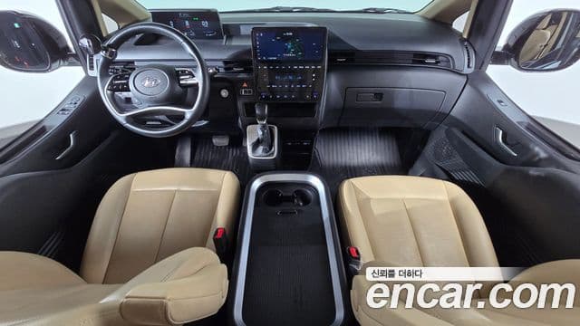 Hyundai Staria Modern, 2023 7