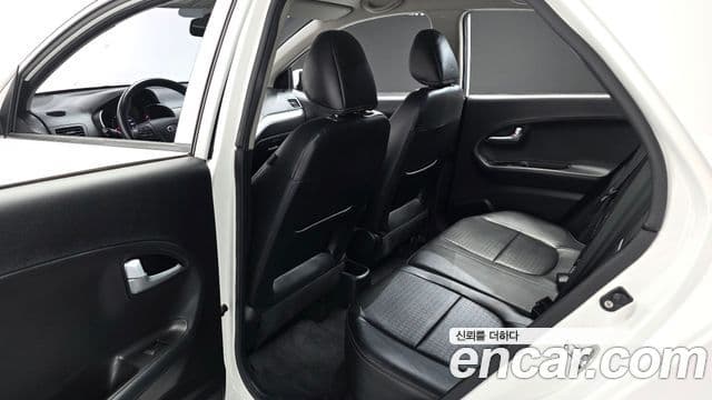 Kia The / новый New Morning Deluxe, 2016 12