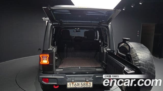 Jeep Wrangler (JL) 2.0 Rubicon 4도어, 2021 20