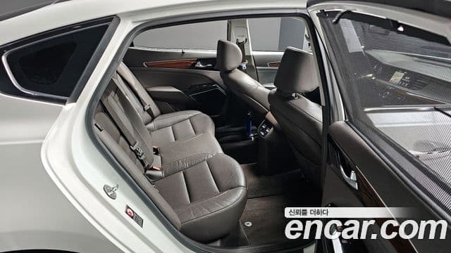 Kia All New K7 Noblesse, 2016 12