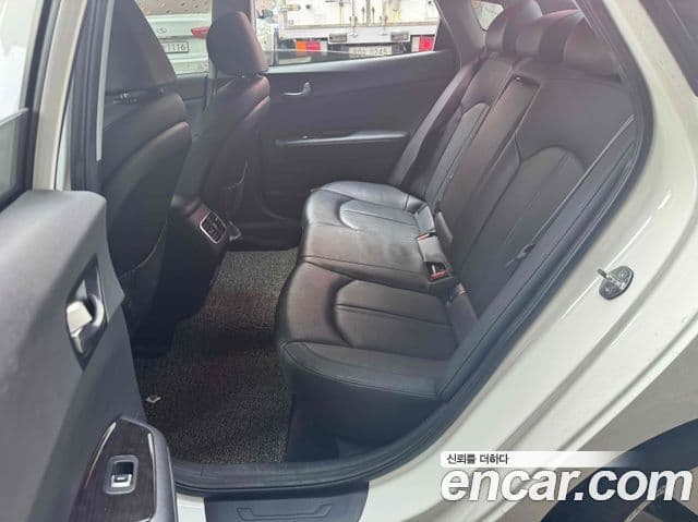 Kia K5 2세대 Prestige, 2018 16