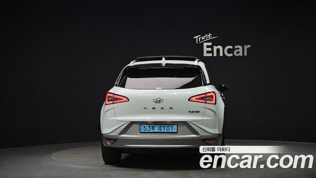 Hyundai NEXO Premium, 2024 4