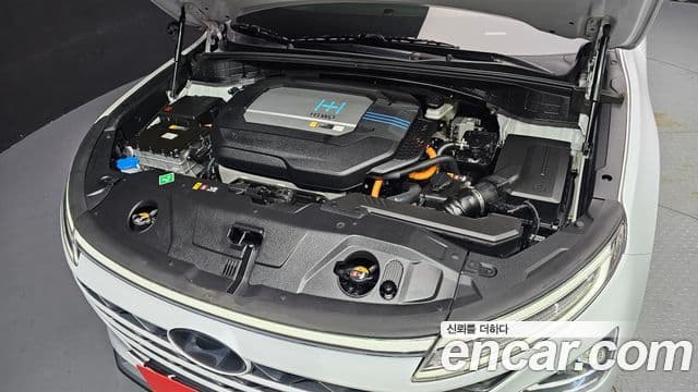 Hyundai NEXO Premium, 2024 6