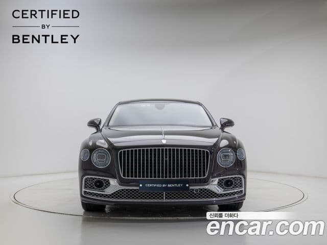 Bentley Flying Spur 3세대 4.0 Azure, 2024 2