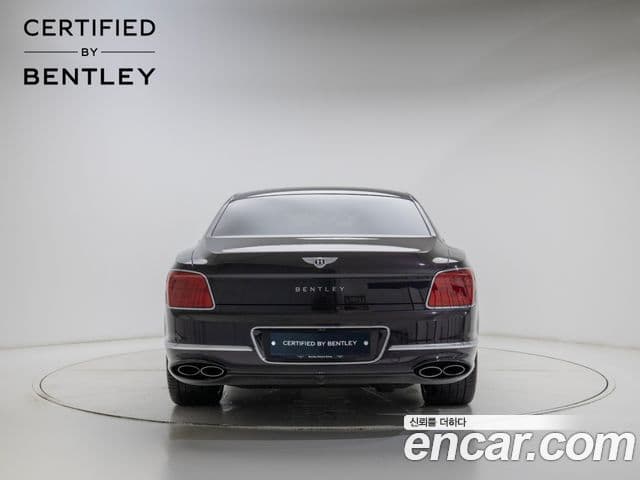 Bentley Flying Spur 3세대 4.0 Azure, 2024 3