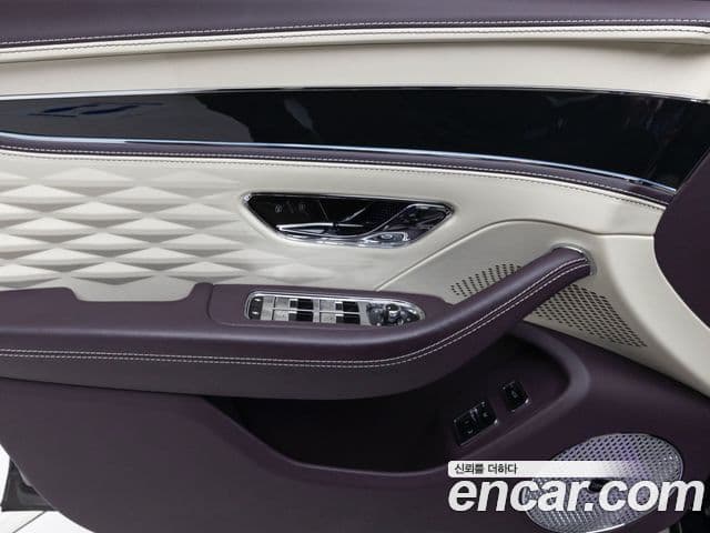 Bentley Flying Spur 3세대 4.0 Azure, 2024 13