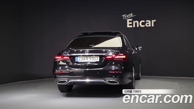 Mercedes-Benz E-класс W213 AMG Line, 2021 4