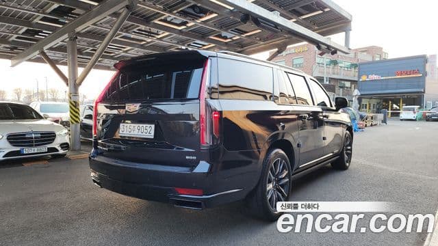 Cadillac Escalade 5세대 ESV Sport Platinum, 2023 2