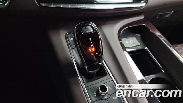 Cadillac Escalade 5세대 ESV Sport Platinum, 2023 9