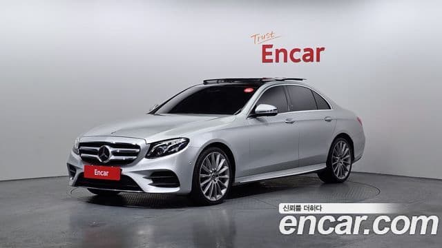 Mercedes-Benz E-класс W213 AMG Line, 2020 1