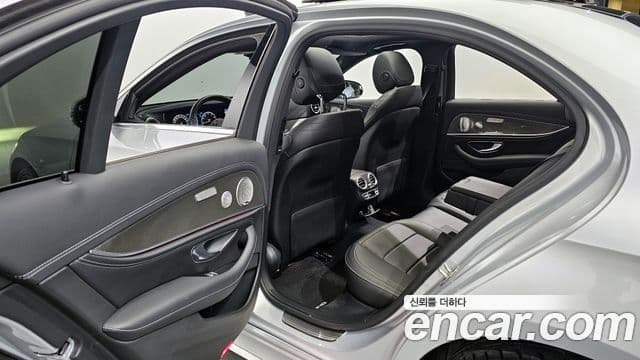 Mercedes-Benz E-класс W213 AMG Line, 2020 11