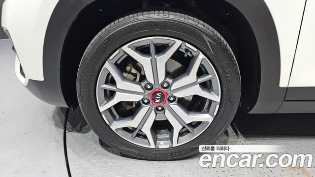 Kia Seltos Signature, 2021 все фото