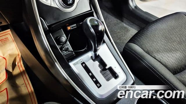 Hyundai Avante MD Luxury, 2012 11