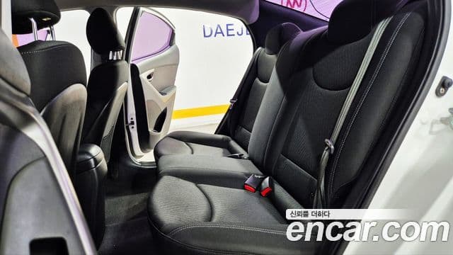 Hyundai Avante MD Luxury, 2012 13