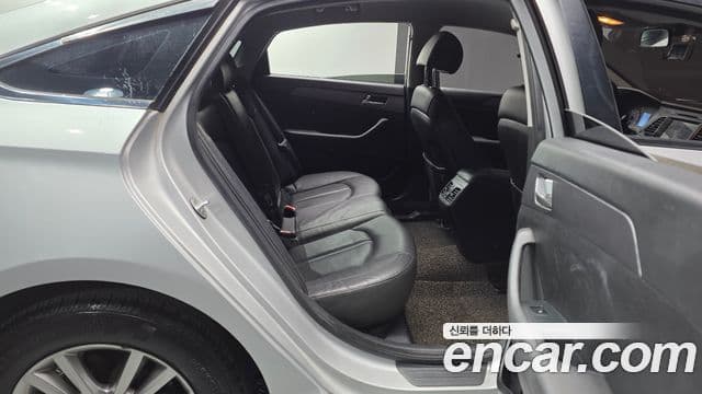 Hyundai LF Sonata Premium, 2016 12