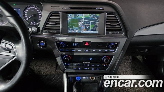 Hyundai LF Sonata Premium, 2016 14