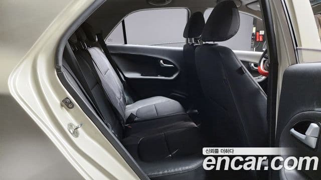 Kia All New Morning Luxury, 2015 12