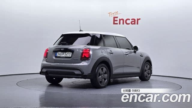 Mini Cooper 3세대, 2022 2