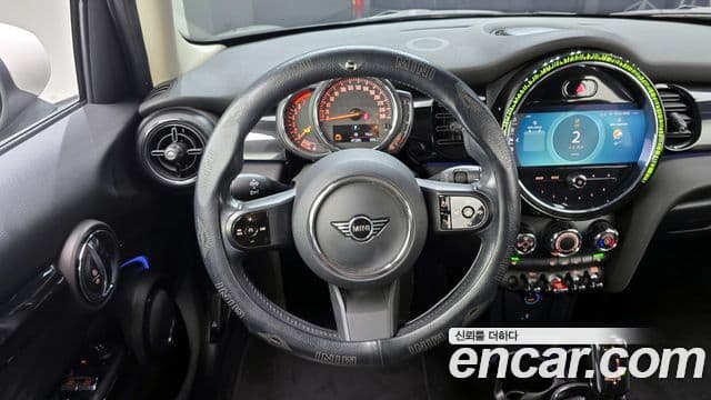 Mini Cooper 3세대, 2022 14