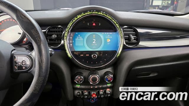 Mini Cooper 3세대, 2022 15