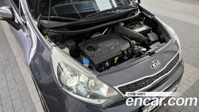 Kia The / новый New Pride Luxury, 2015 6