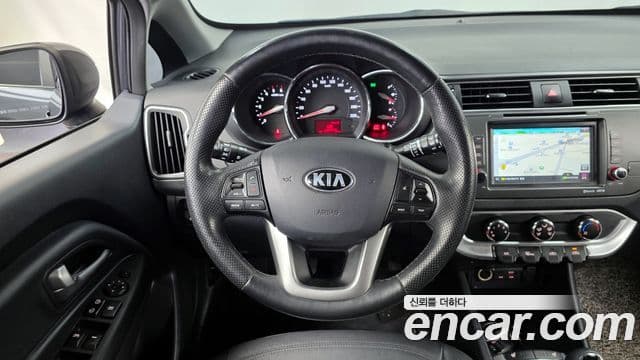 Kia The / новый New Pride Luxury, 2015 13