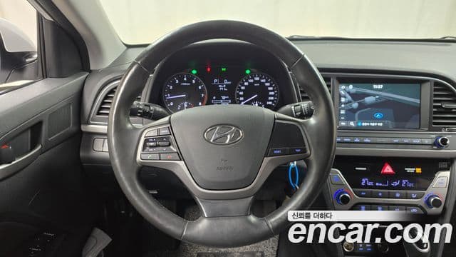 Hyundai Avante AD 1.6 GDI Smart, 2018 13