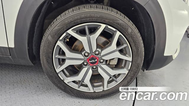 Kia Seltos Signature, 2023 все фото