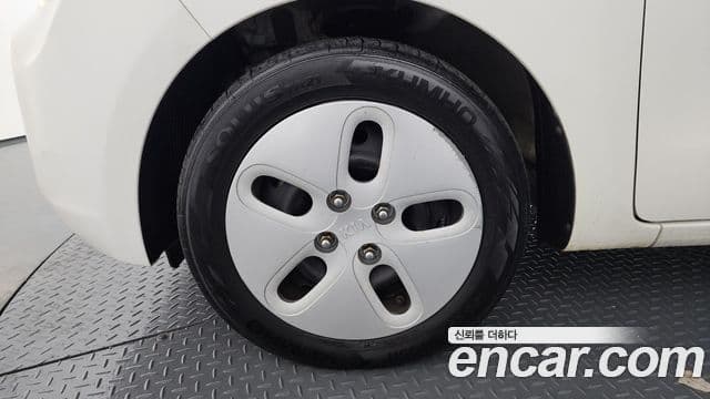 Kia The / новый New Ray Standard, 2021 все фото