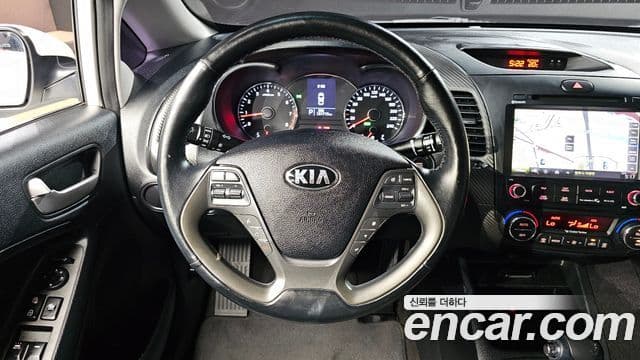 Kia K3 Trendy, 2015 13